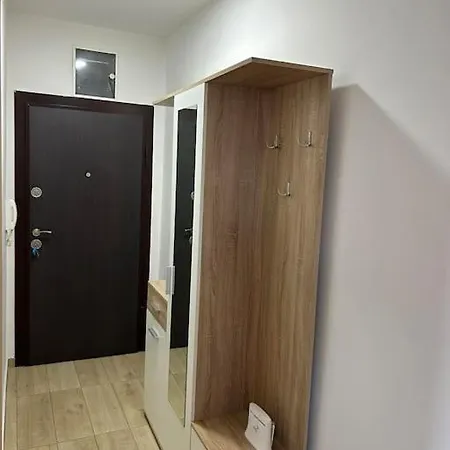 Апартаменты Modern With Panoramic Views