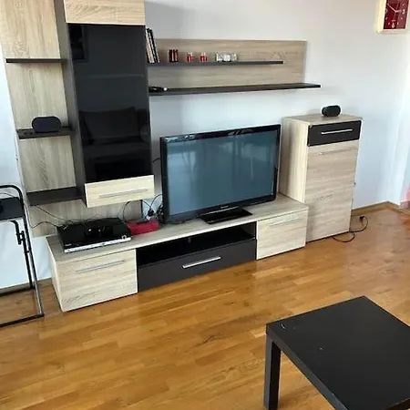 Апартаменты Modern With Panoramic Views