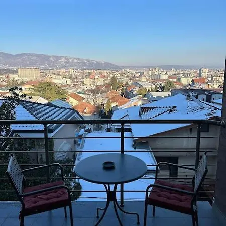 Апартаменты Modern With Panoramic Views Скопье