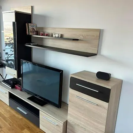 Modern With Panoramic Views